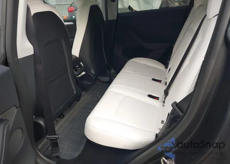 2025 Tesla Model Y Long Range Dual Motor All-Wheel Drive from USA, damaged, VIN 7SAYGDEE3SA356523